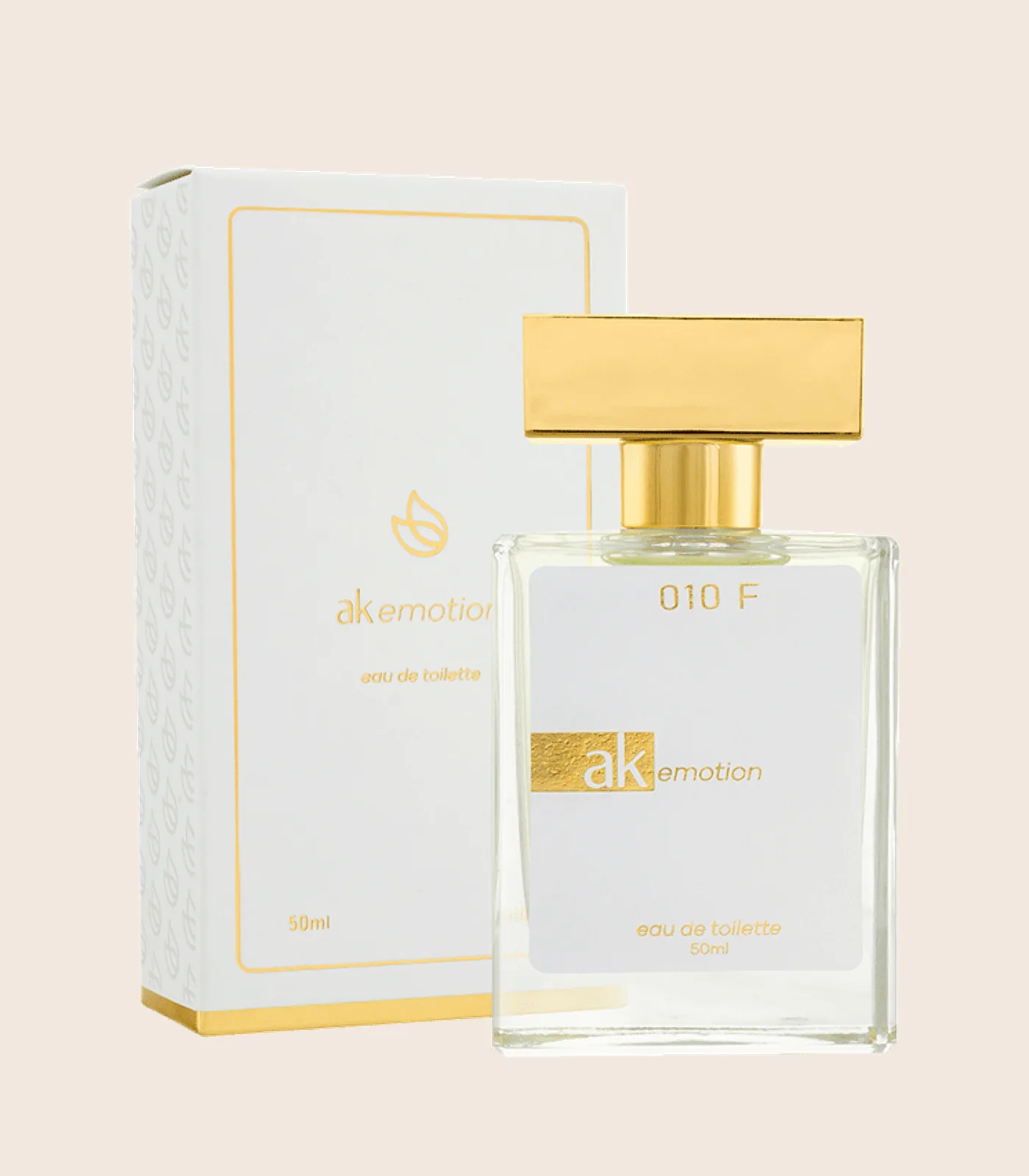 Perfume AK Emotion feminino, embalagem Akmos sobre fundo areia.